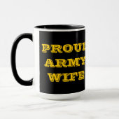 Mok vrouw bij het leger van Proud (Links)