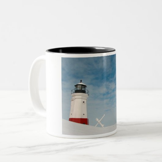 Mok vuurtoren (Voorkant links)