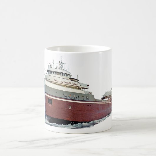 Mok Wilfred Sykes (Center)