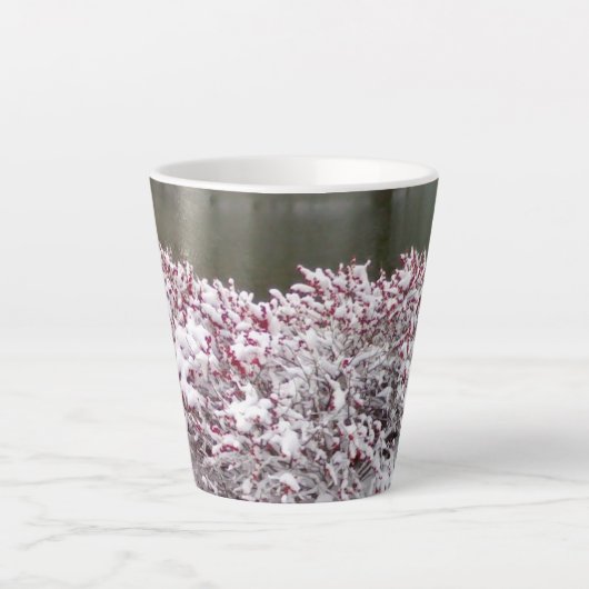 Mok winterbessen latte (Voorkant)