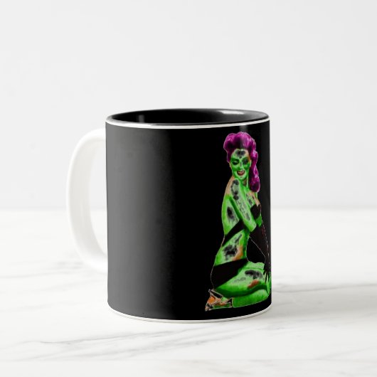 Mok Zombie Pinup (Voorkant links)