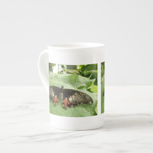  Mok zwarte rode en goudvlinder (Links)