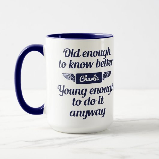 mokken met de aangepaste naam "Old & Young" (Links)