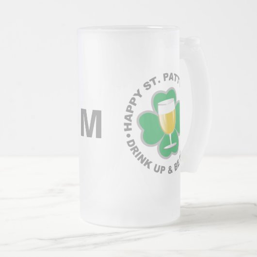 Mokken van speciale monogram voor St. Patrick's Da (Voorkant rechts)