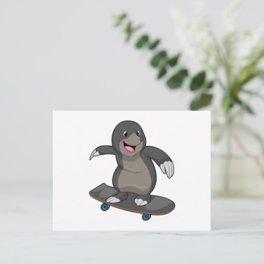 Mol als schaatser met skateboard briefkaart (Staand voorkant)