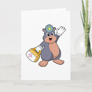 Mole als verpleegster met EHBO-doos.PNG Kaart