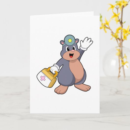 Mole as Nurse with First aid kit.PNG Kaart (Gele Bloem)