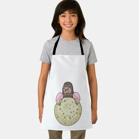 Mole with Moon Schort (Insitu)