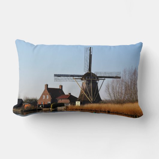 Molens in Nederlands landschap. Kussen (Voorkant)