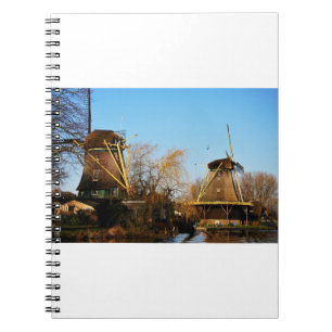 Molens in Nederlands landschap. Notitieboek