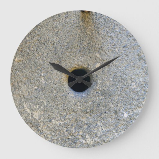 molensteen van meel of van steen, tarwebrood grote klok (Voorkant)