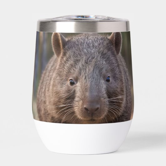 "Mollige Charme: De Schattige Australische Wombat" (Voorkant)