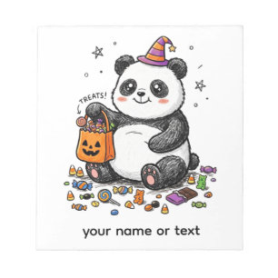 Mollige Halloweenpanda met snoepbuik en heksenkop Notitieblok