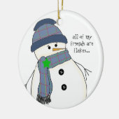 Mollige Sneeuwman met Spreuk Keramisch Ornament (Links)