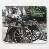 Molly Malone en Wheelbarrow Ireland Mousepad Muismat (Voorkant)