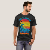Molokai Hawaii Retro Throwback Surf & Beach Souven T-shirt (Voorkant volledig)