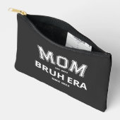 Mom Bruh Era Custom Jaar Witte Logo Zwart Etui (Open)