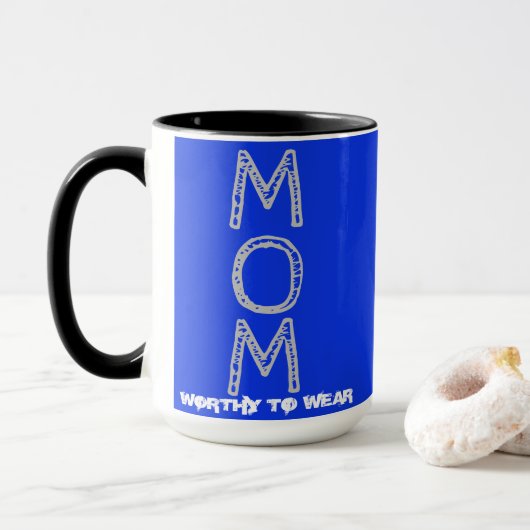 MOM - de moeite waard om te worden Draag Mok (Met donut)