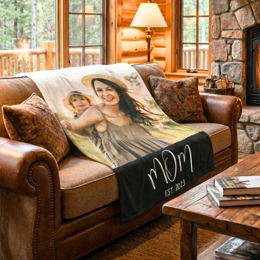 Mom Established Black Modern Script Photo Fleece Deken