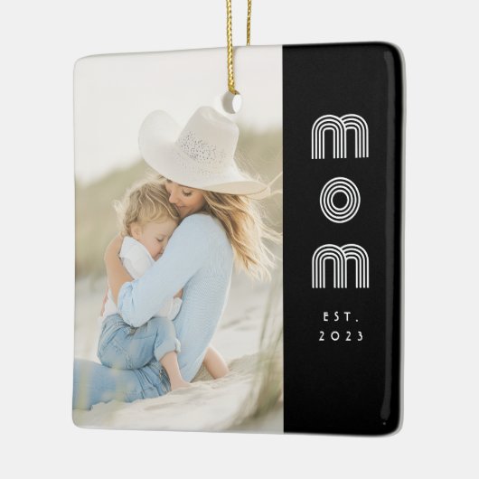Mom Established Black White Retro Script Photo  Keramisch Ornament (Links)