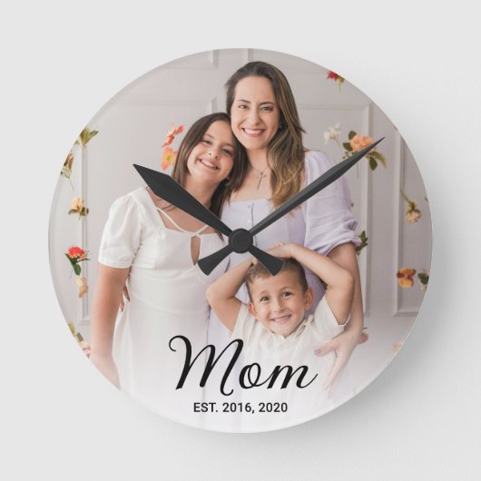 Mom Established Modern Black Script Photo  Ronde Klok (Voorkant)