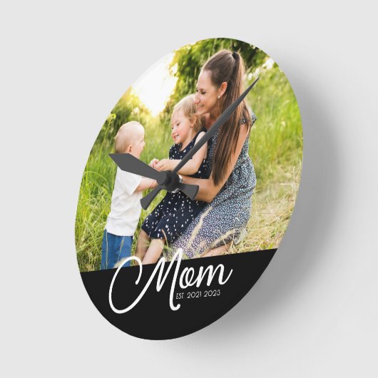 Mom Established Modern White Script Photo  Ronde Klok (Hoek)