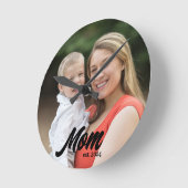 Mom Established Modern White Script Photo Ronde Klok (Hoek)