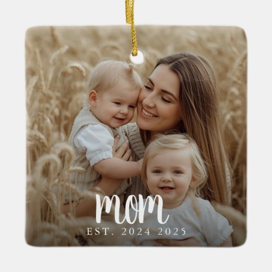 Mom Established Photo White Script Keramisch Ornament (Voorkant)
