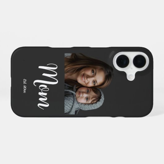 Mom Established Year Black Modern Script  iPhone 16 Hoesje (Achterkant horizontaal)