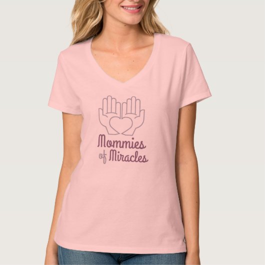 MOM Lavender Logo V-T-shirt T-shirt (Voorkant)