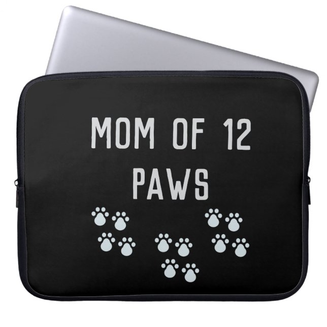 Mom of 12 paws laptop sleeve (Voorkant)