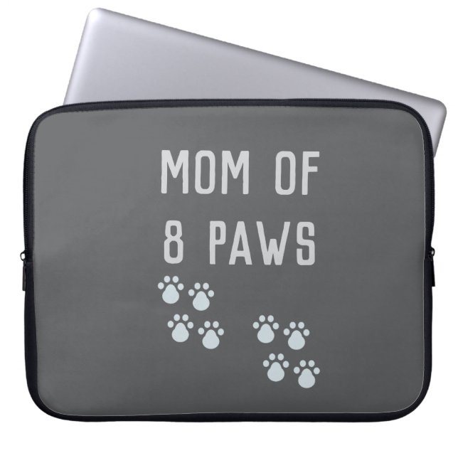 Mom of 8 paws laptop sleeve (Voorkant)