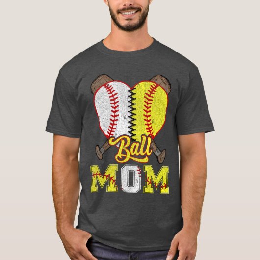 Mom of Both Ball Mom Half Softball Half Baseball v T-shirt (Voorkant)