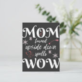 MOM Ondersteboven Geschreven Is WOW Moederdag Briefkaart (Staand voorkant)