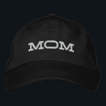 Mom Simple Cool Moderne Typografie Custom Geborduurde Pet<br><div class="desc">Mom Simple Cool Modern Typography Custom Embroidered Baseball Pet is voorzien van de eenvoudige moderne geborduurde tekst "Mom". Perfect als cadeau voor mama voor Moederdag,  Kerstmis,  verjaardag en meer. Creëer door Evco Studio www.zazzle.com/store/evcostudio</div>