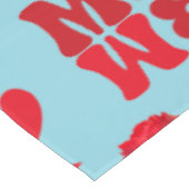 MOM/WOW: Een liefdesbrief in rood op blauw | Tafelkleed (Gekanteld)