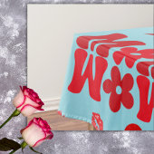 MOM/WOW: Een liefdesbrief in rood op blauw | Tafelkleed