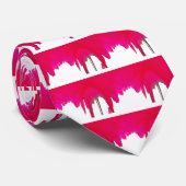 Moment vastgelegd: een rode rozenblaadje elegantie stropdas (Opgerold)