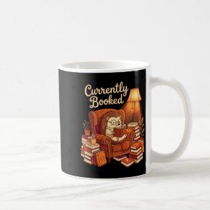 Momenteel geboekte knusse egel leesontwerp koffiemok