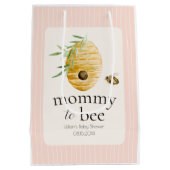 Mommy To Bee Bumblebee Blush Pink Baby Shower  Medium Cadeauzakje (Achterkant)