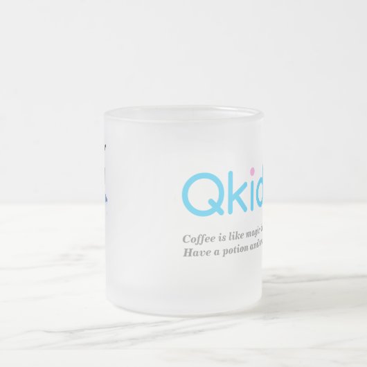 Momo Quote Mok (Center)