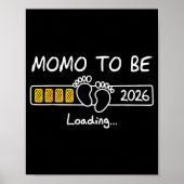 Momo To Be 2026 Loading Momo Est 2026  Poster (Voorkant)