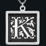 Momogram zilver Ketting<br><div class="desc">De Kettingen van Keepasje kiezen of Zilver Geplaatste Goudafwerking of Sterling Zilveren Unieke Aangepaste Aangepaste Aangepaste Aangepaste Aangepaste Aangepaste Aangepaste Aangepaste Aangepaste Aangepaste Aangepaste Aankomst voor kerstcadeau Wedding Wedding Party Kettingen - om achtergrondkleur te wijzigen - klik op Aanpassen - kies het laatste gereedschap in het keuzemenu en kies uit...</div>