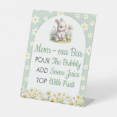 Momosa Bar Bunny Genderneutraal Baby shower Reclamebord Met Voetstuk (Voorkant)