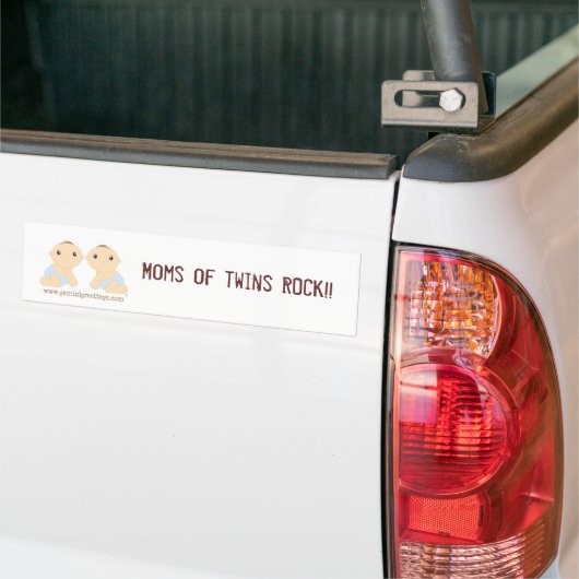 Moms van tweeling ROCK!! Bumpersticker (Op Truck)