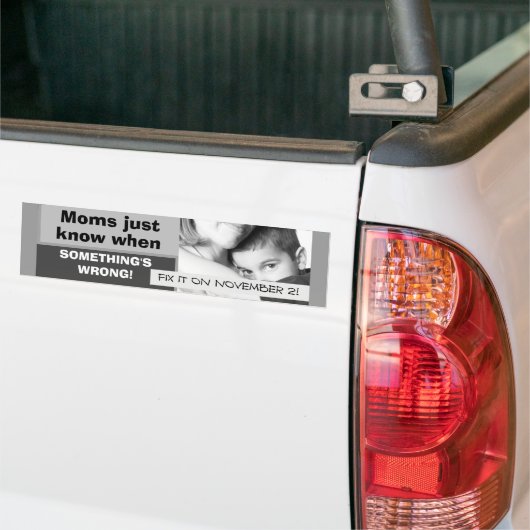 Moms weet het gewoon bumpersticker (Op Truck)