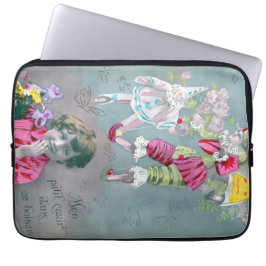 Mon petite coeur dans ce baiser laptop sleeve