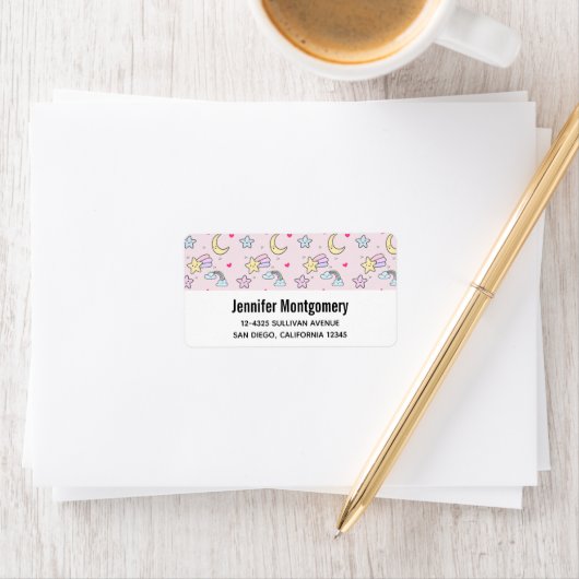Mon, sterren en wolken Patroon op Pastel Roze Etiket (Insitu)