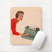 Mona en haar nieuwe schrijfmachine muismat (Met muis)