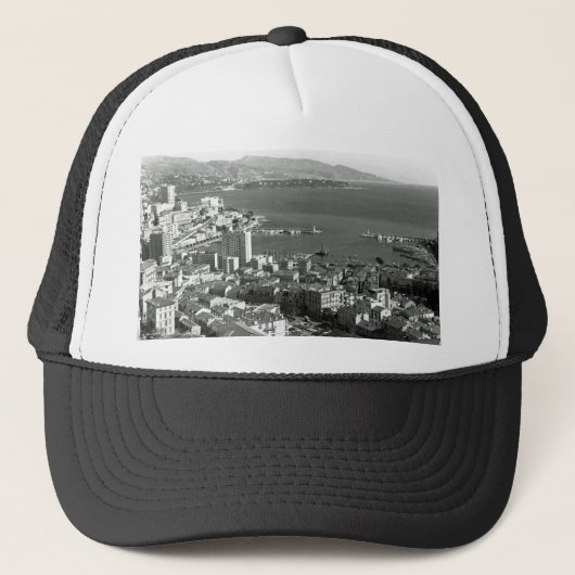 Monaco Monte Carlo Port Jigsa Trucker Pet (Voorkant)